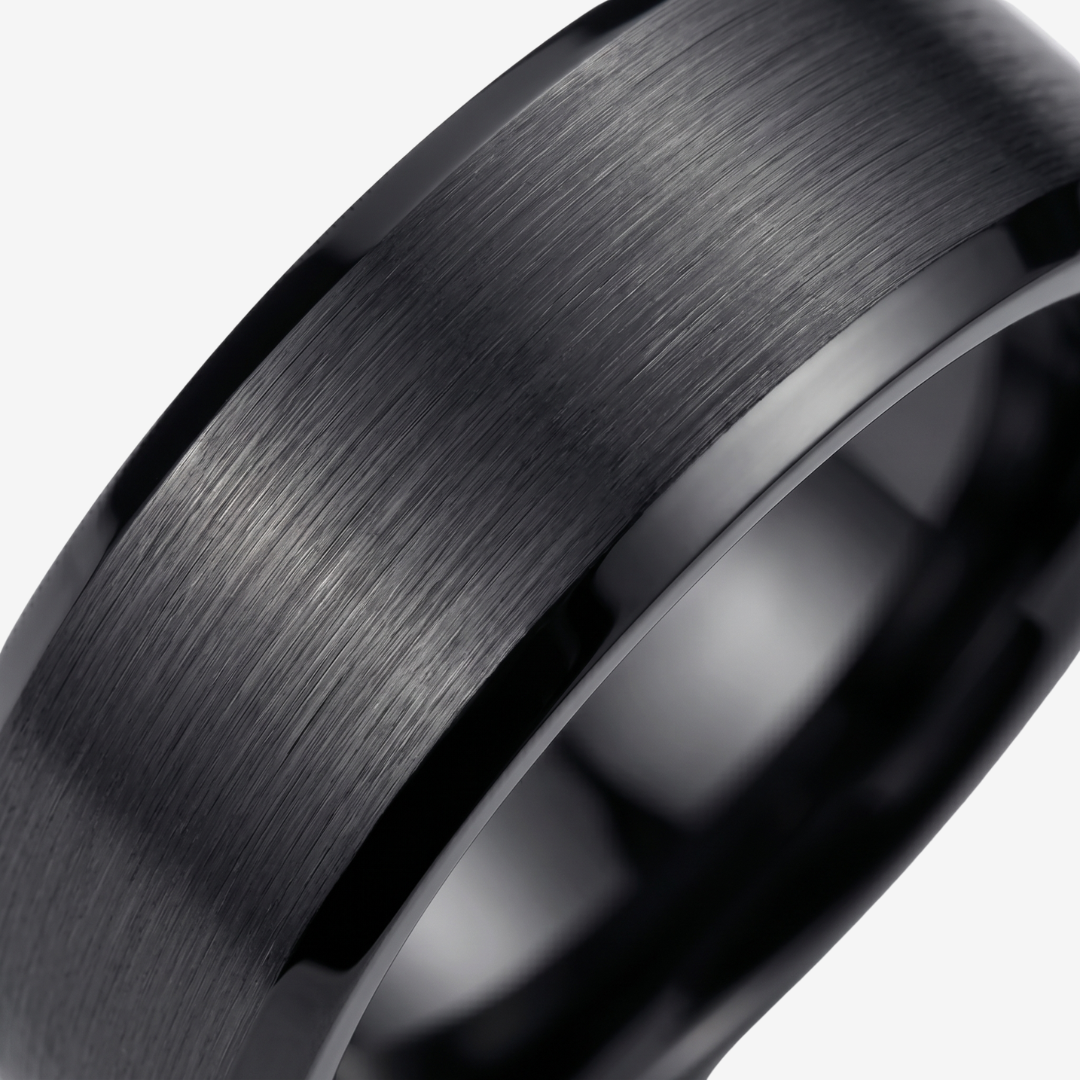 Valor-Ring — Gebürsteter Titanstahlring für tägliche Stärke
